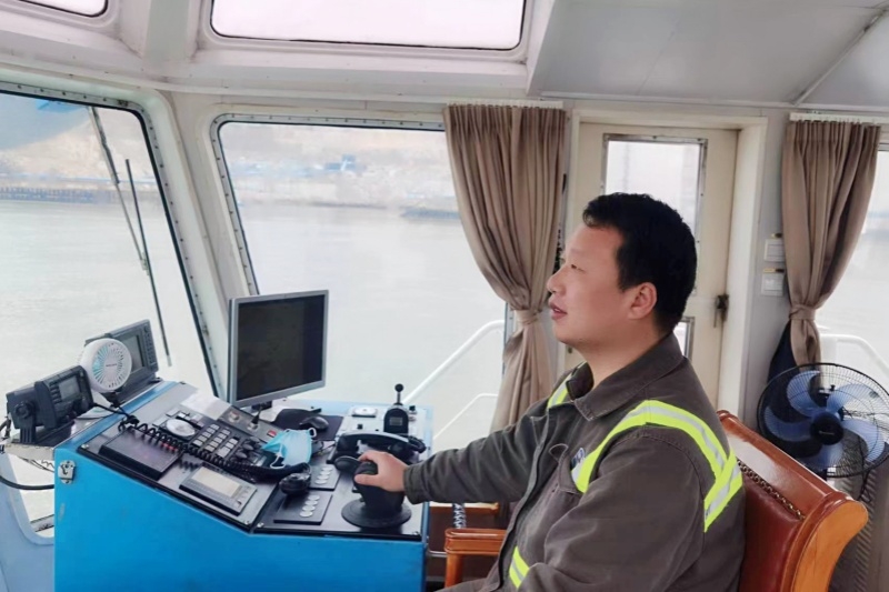 省级荣誉+1！港服公司一船长再获“2025年度海上搜救工作成绩突出个人”